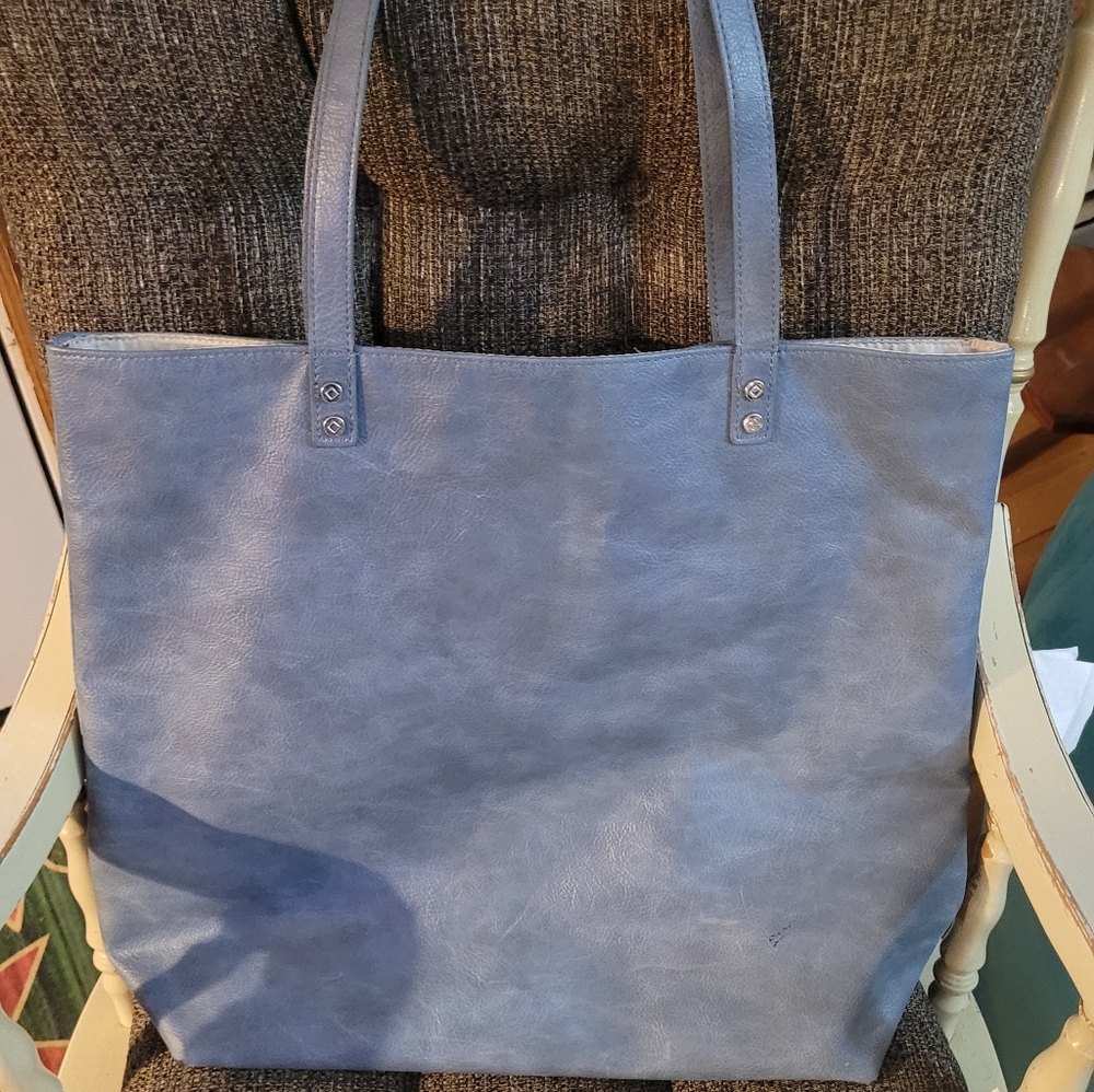 Elegant Blue Tote Bag